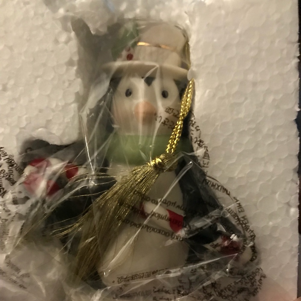 New in box Lenox collectible ornament Penguin
